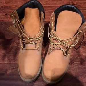 Timberland construction boots (wheat size 8 Men’s) USED